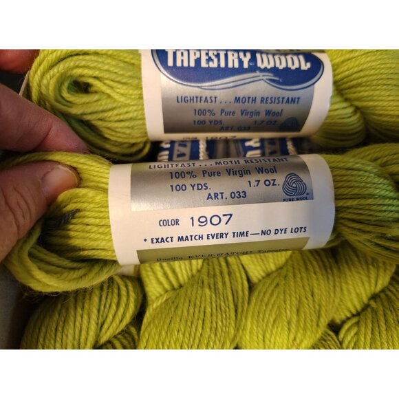 9 Skeins Vintage Bucilla Ever Match Tapestry Wool, Lime Green in Original Box - Picture 5 of 6